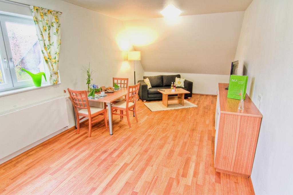 Jungingers Aparthotel Holzheim  Habitación foto